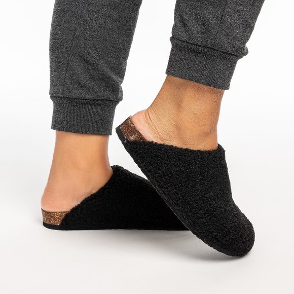 SALE! Camouflage Sherpa Footbed Slide Clog - Picture 3 of 3